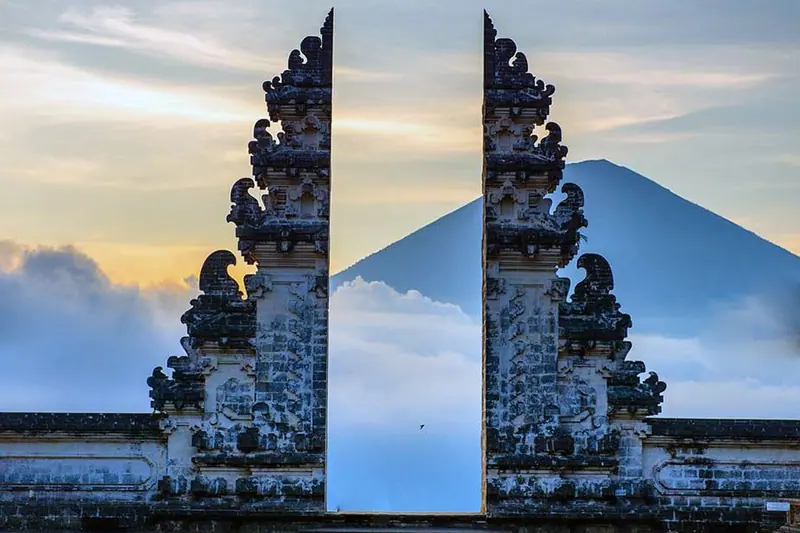 Lempuyang temple gates framing the mountain landscape in East Bali